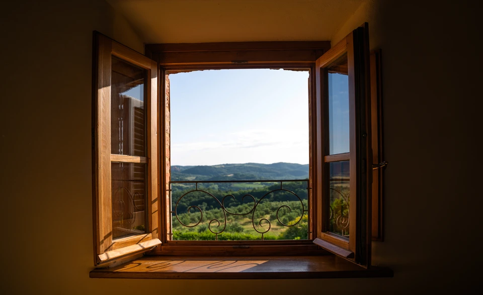 Fenêtres en uPVC de haute qualité avec double vitrage en verre et volets roulants